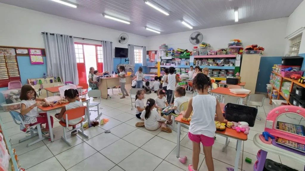 Mais de 12,2 mil estudantes voltam às aulas na próxima terça-feira em Americana