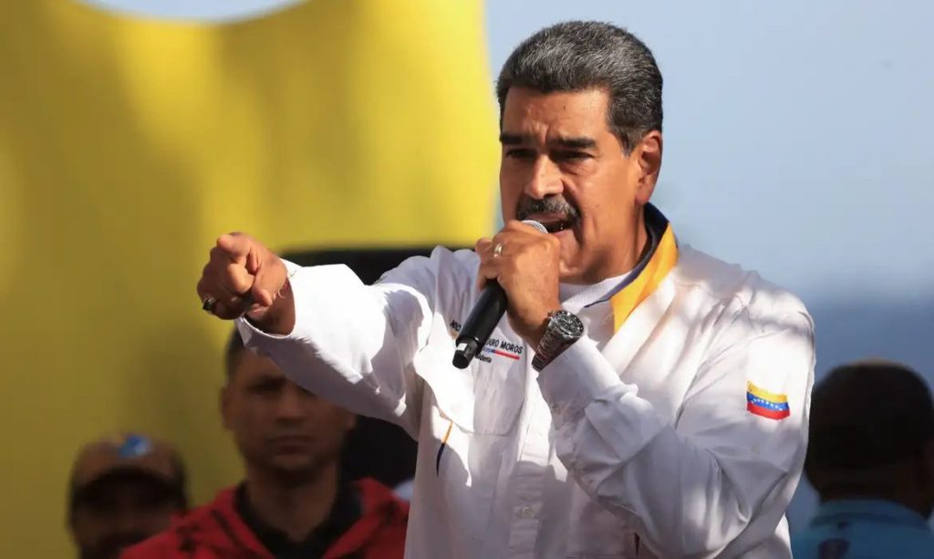 Venezuela prepara decreto que dá poderes especiais ao Nicolás Maduro