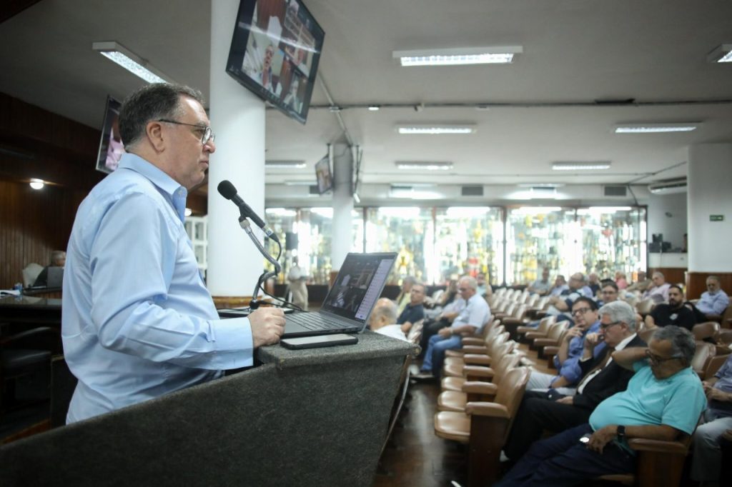 Conselheiros do Santos discutem mudanças no Estatuto do clube