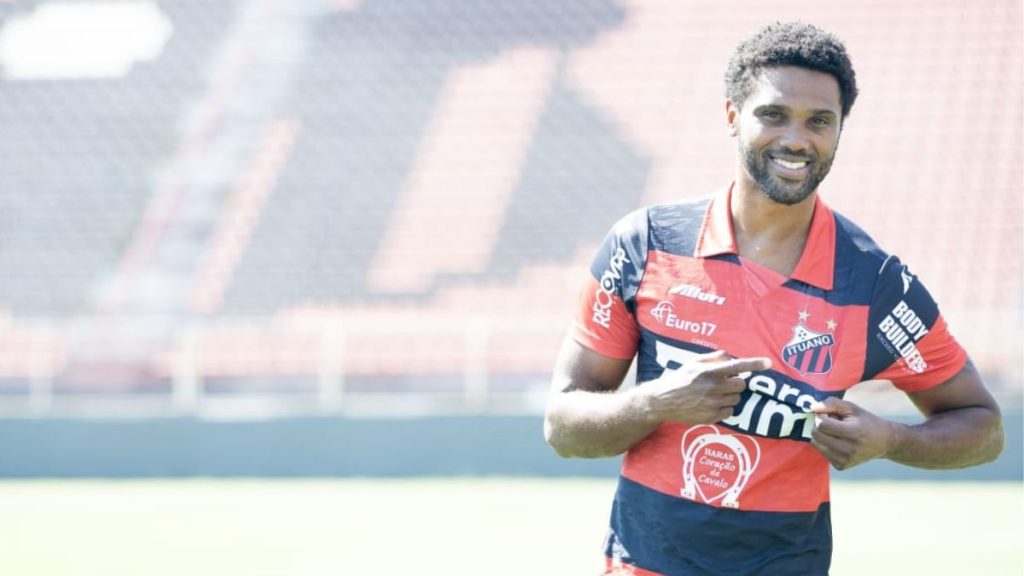 Ituano contrata o atacante Bruno Mezenga e mais dois nomes para a defesa