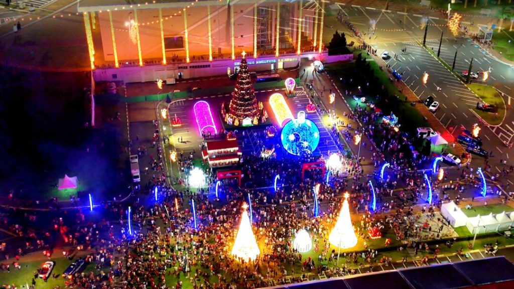 Vila de Natal de Paulínia atrai mais de 10 mil pessoas e marca retomada cultural com show de Fat Family